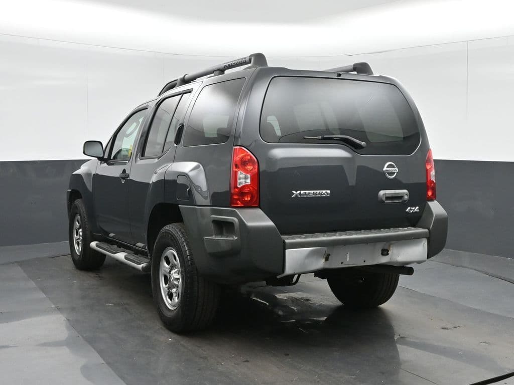 2010 Nissan Xterra X, photo 5 of 43