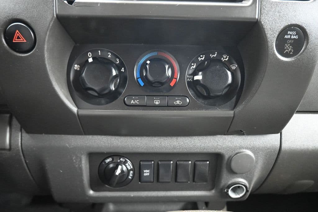 2010 Nissan Xterra X, photo 15 of 43