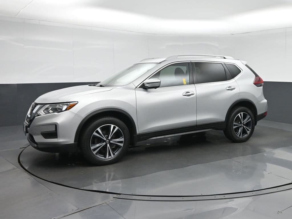 2020 Nissan Rogue SV, photo 3 of 63