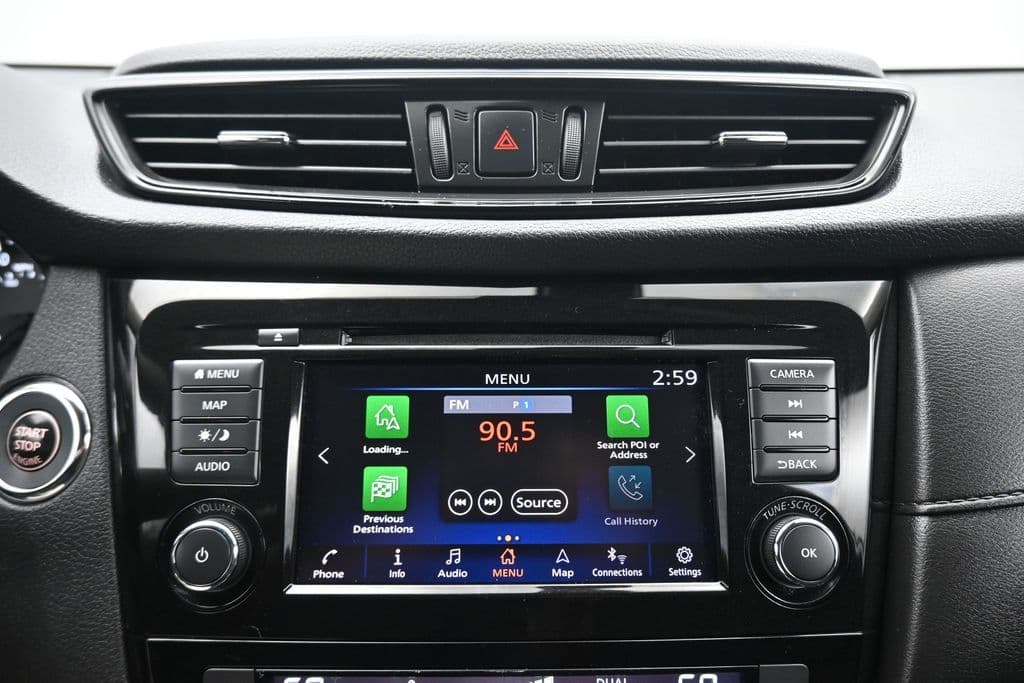 2020 Nissan Rogue SV, photo 16 of 63