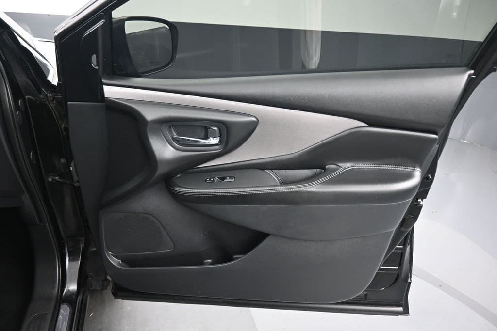 2022 Nissan Murano SV, photo 35 of 57