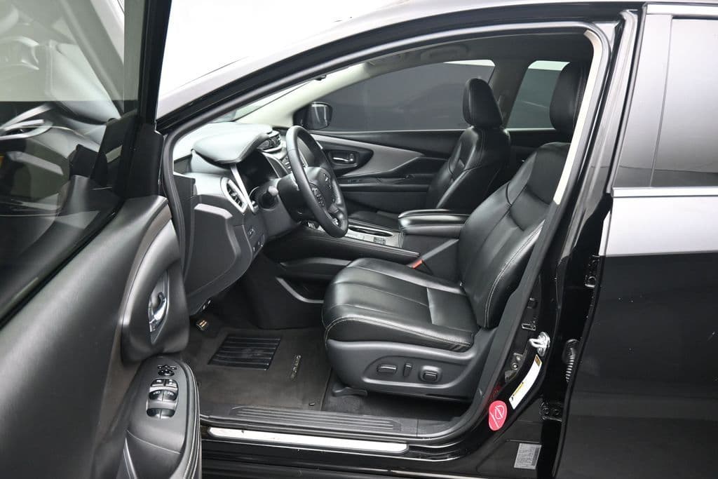 2022 Nissan Murano SV, photo 11 of 57