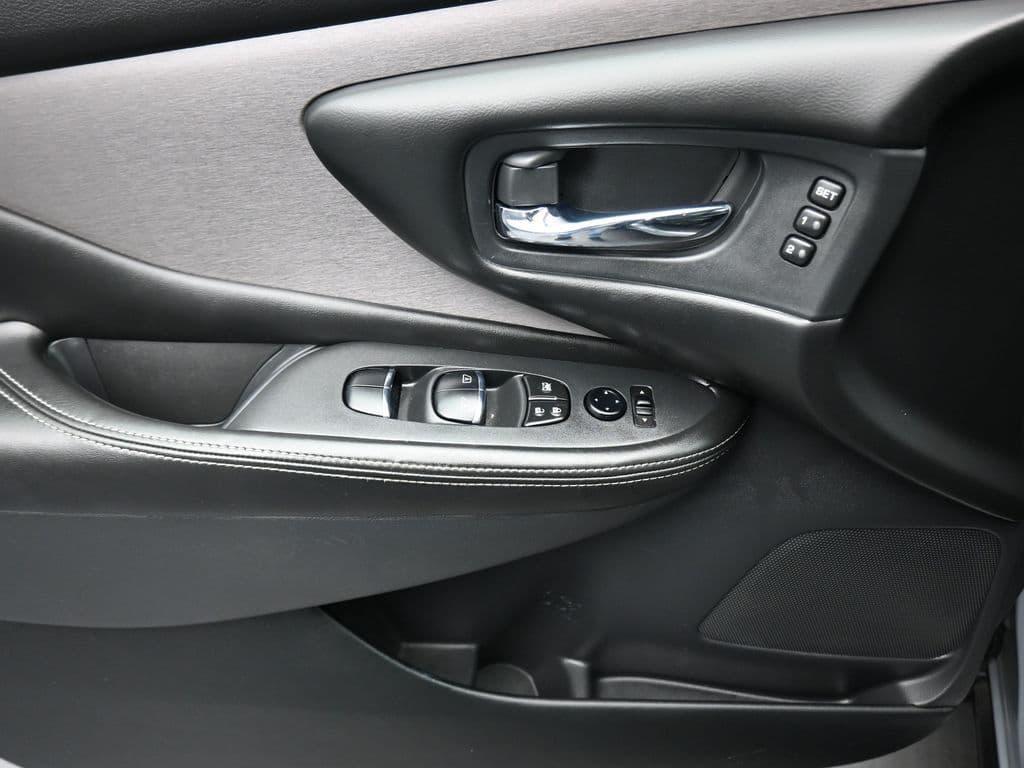 2022 Nissan Murano SL, photo 10 of 62