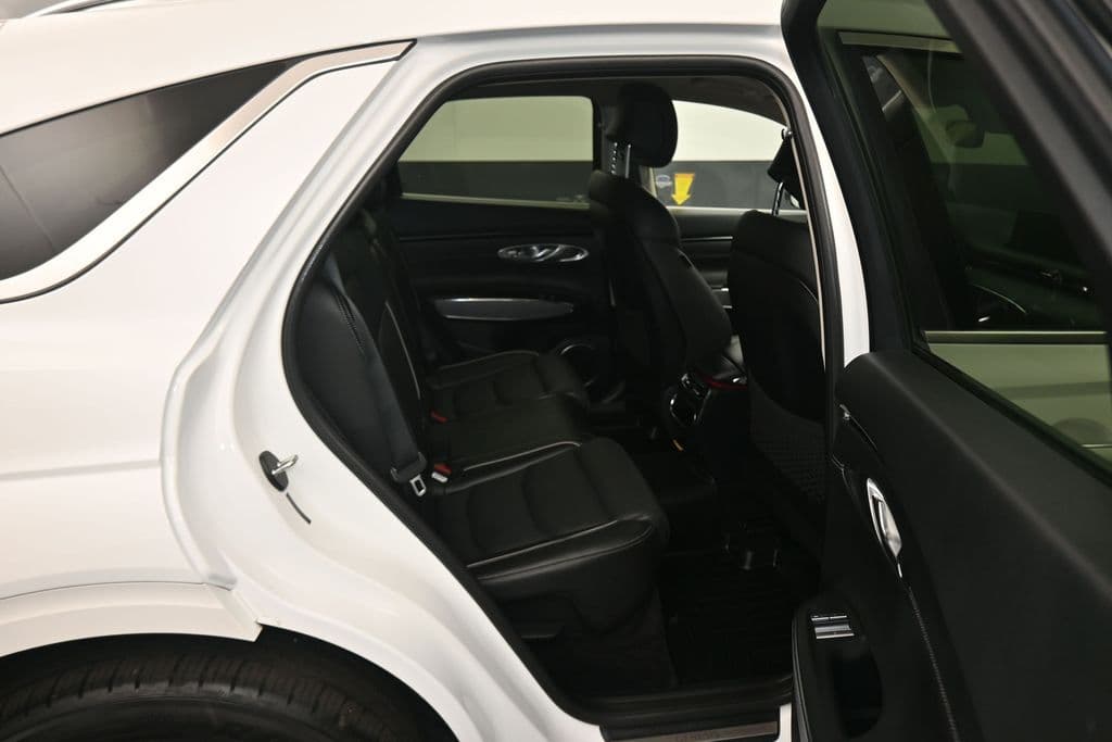 2024 Genesis GV70 2.5T, photo 44 of 71