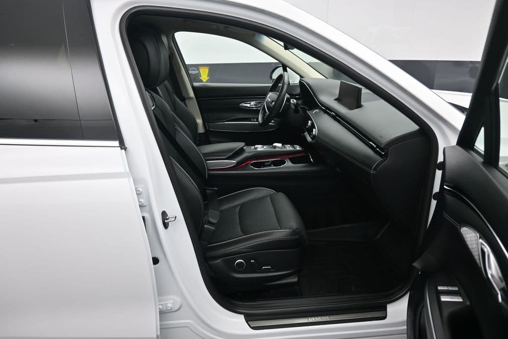 2024 Genesis GV70 2.5T, photo 50 of 71