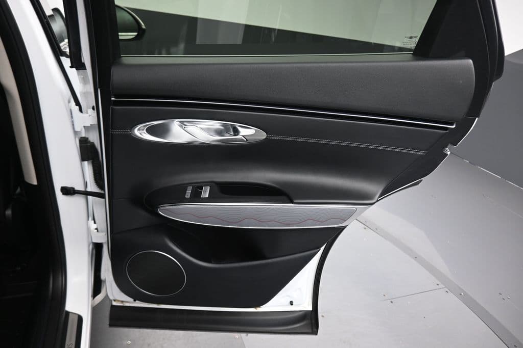 2024 Genesis GV70 2.5T, photo 42 of 71