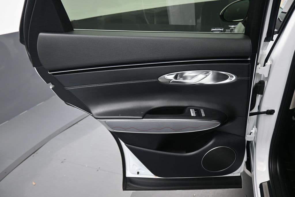 2024 Genesis GV70 2.5T, photo 36 of 71
