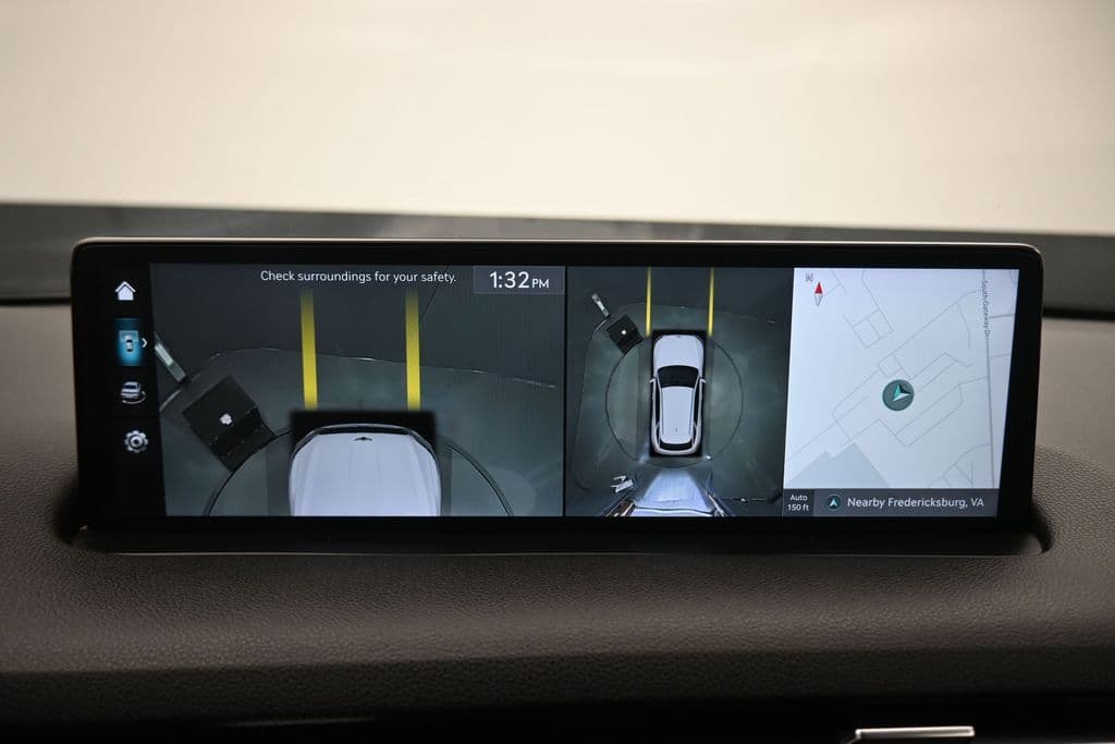 2024 Genesis GV70 2.5T, photo 23 of 71