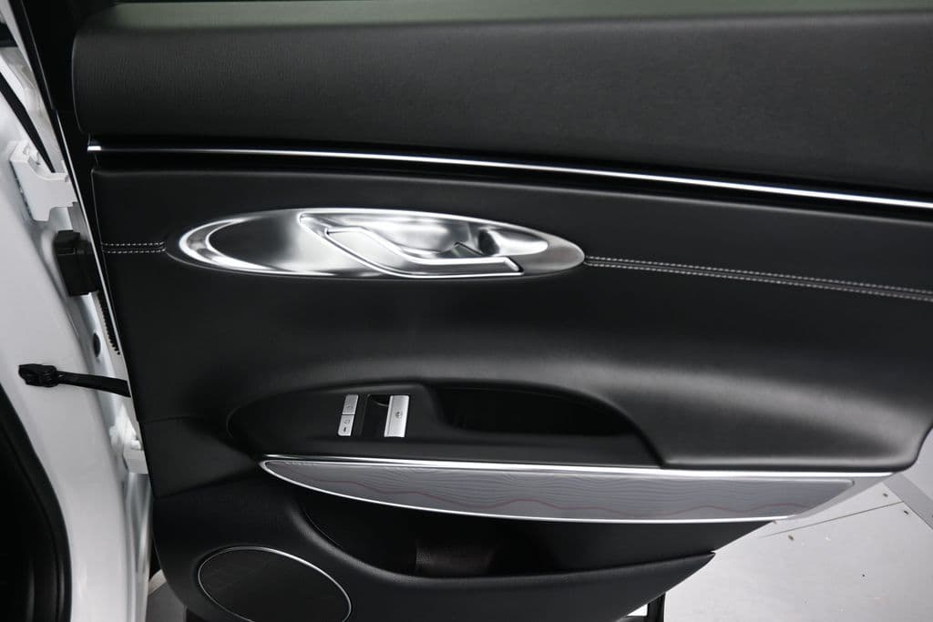 2024 Genesis GV70 2.5T, photo 43 of 71