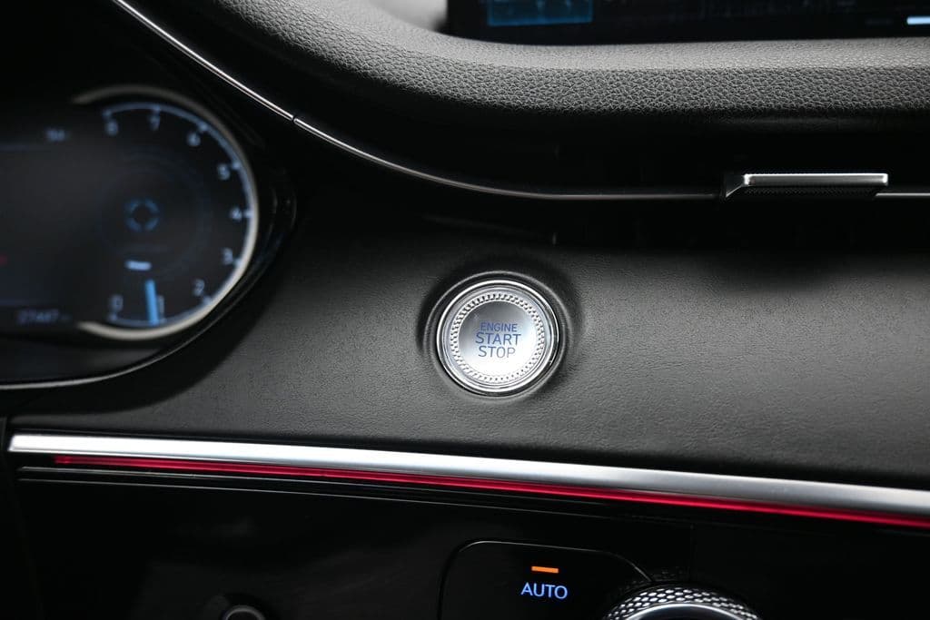 2024 Genesis GV70 2.5T, photo 26 of 71