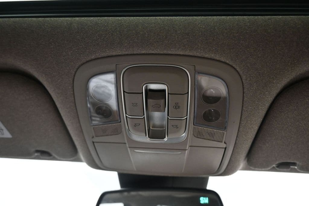 2019 Hyundai Santa Fe Limited, photo 26 of 68
