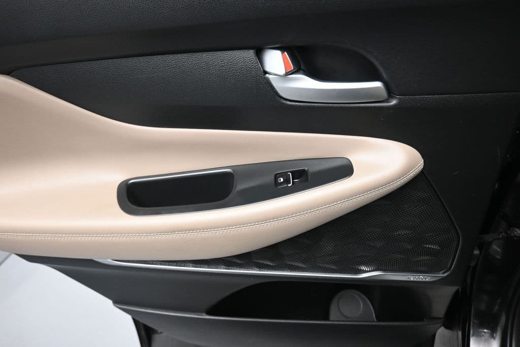 2019 Hyundai Santa Fe Limited, photo 31 of 68