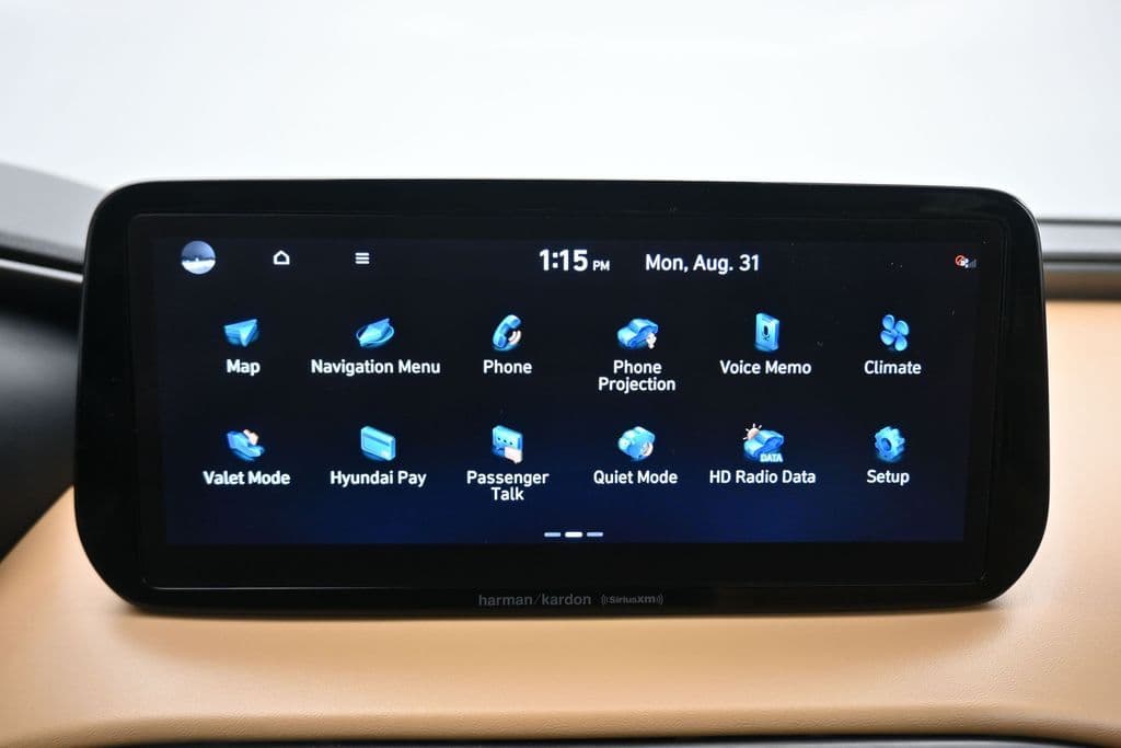 2021 Hyundai Santa Fe Calligraphy, photo 18 of 73
