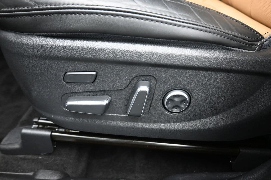 2021 Hyundai Santa Fe Calligraphy, photo 13 of 73