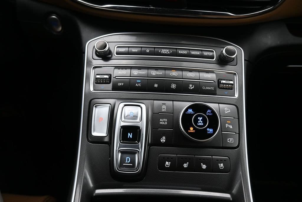 2021 Hyundai Santa Fe Calligraphy, photo 30 of 73