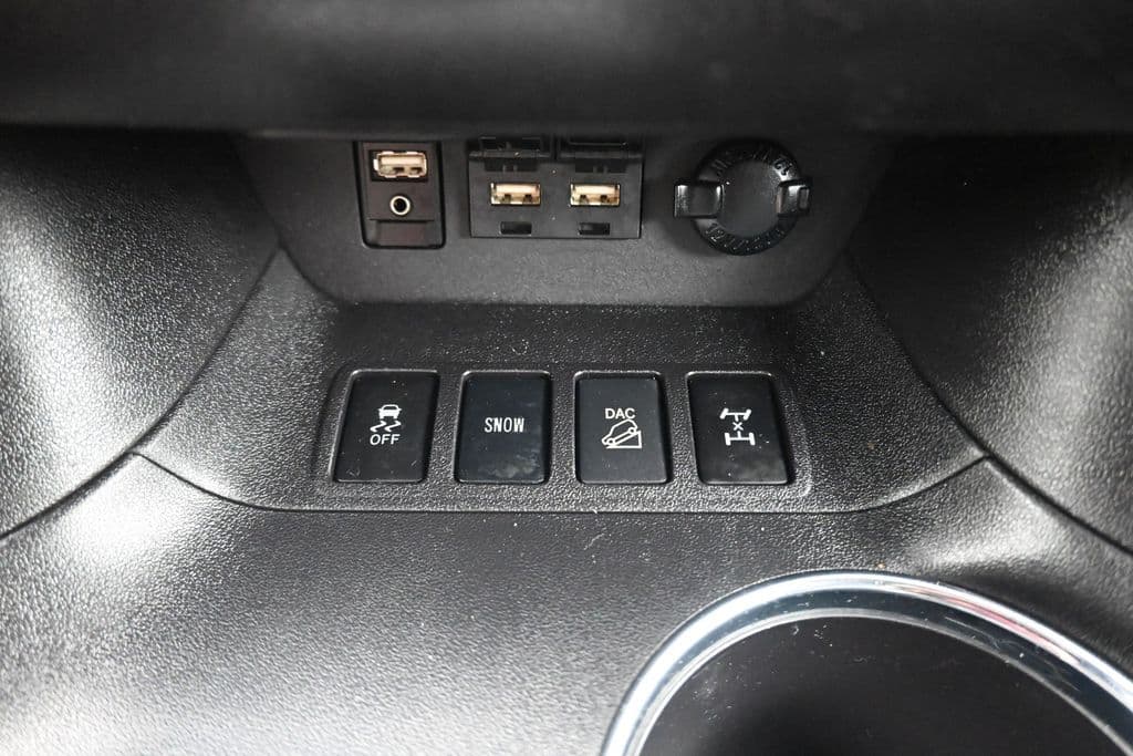 2019 Toyota Highlander LE Plus, photo 20 of 68