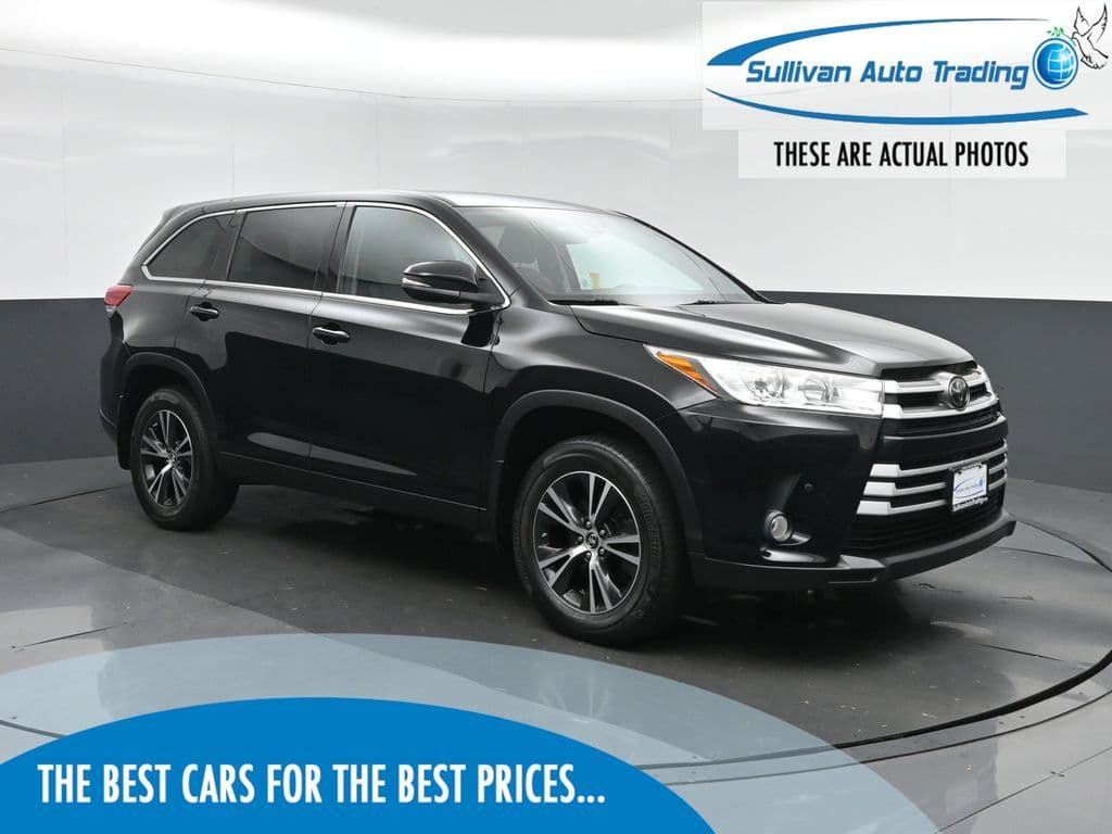 2019 Toyota Highlander LE Plus, photo 1 of 68