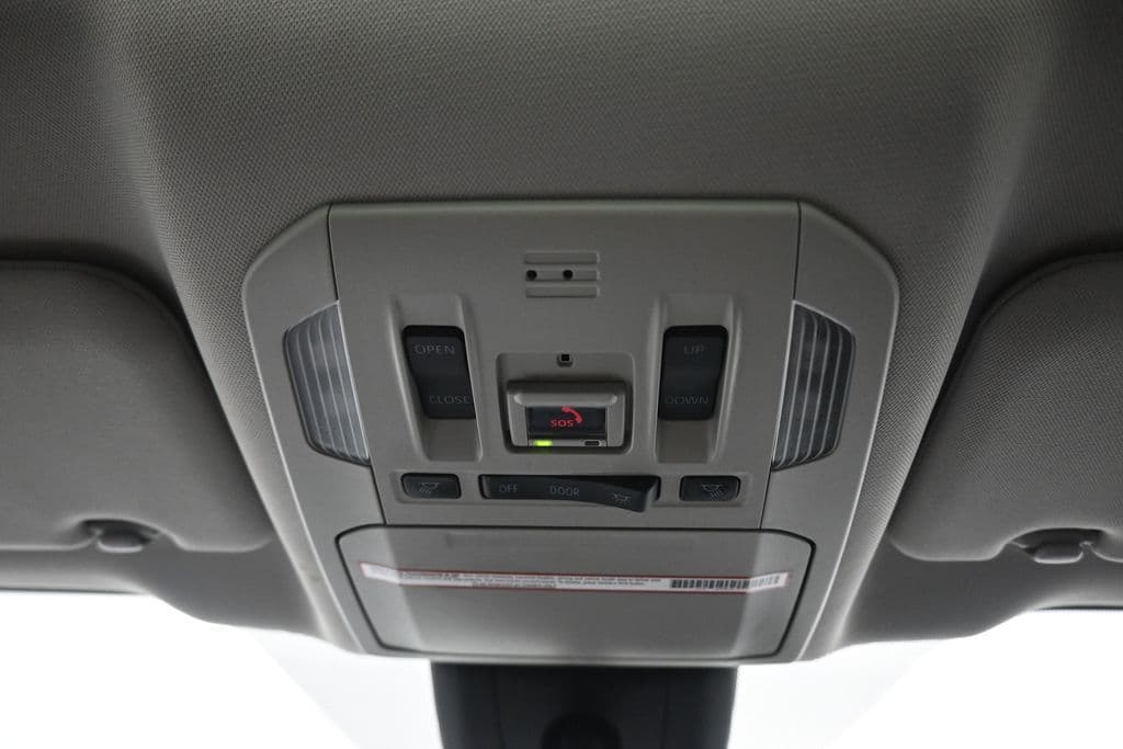 2021 Toyota Highlander Limited, photo 25 of 74
