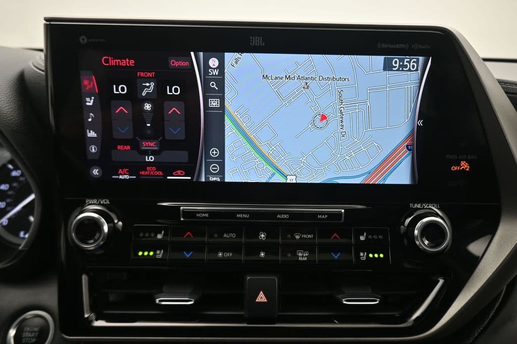 2021 Toyota Highlander Limited, photo 18 of 74