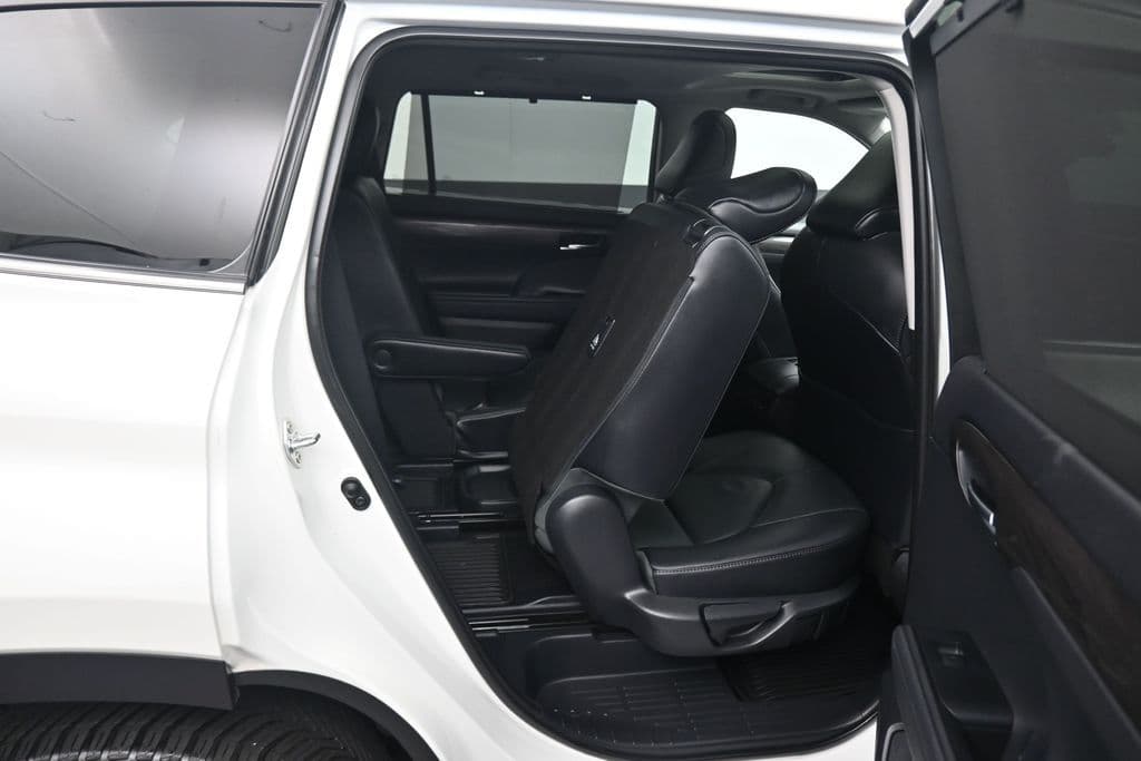 2021 Toyota Highlander Limited, photo 50 of 74