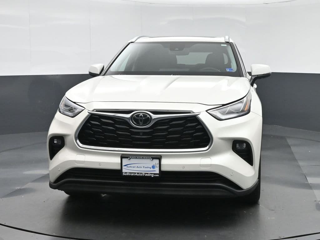 2021 Toyota Highlander Limited, photo 2 of 74