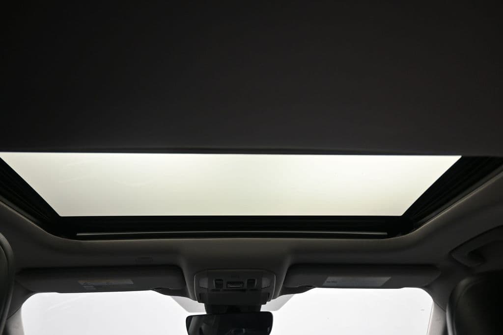 2020 Toyota Highlander XLE, photo 52 of 73