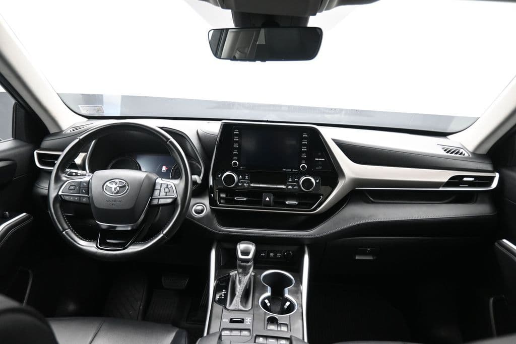2020 Toyota Highlander XLE, photo 51 of 73
