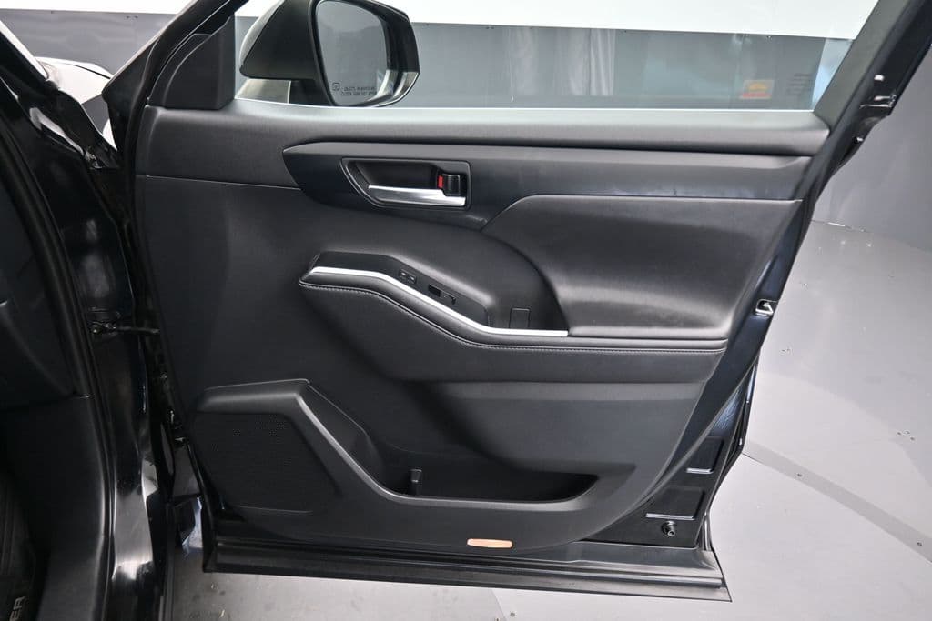 2020 Toyota Highlander XLE, photo 53 of 73