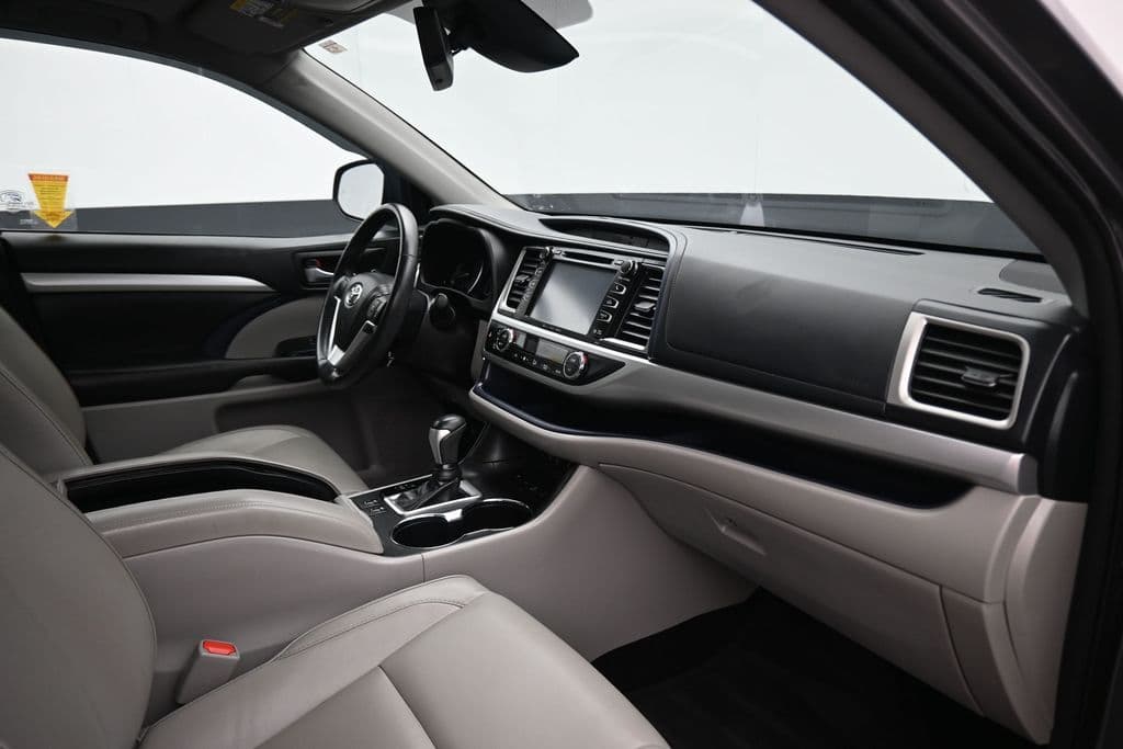 2018 Toyota Highlander XLE, photo 57 of 72
