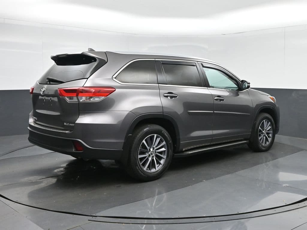2018 Toyota Highlander XLE, photo 7 of 72