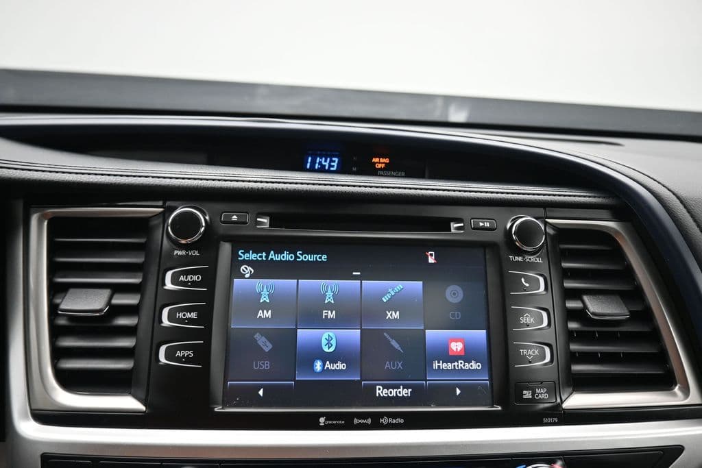 2018 Toyota Highlander XLE, photo 16 of 72