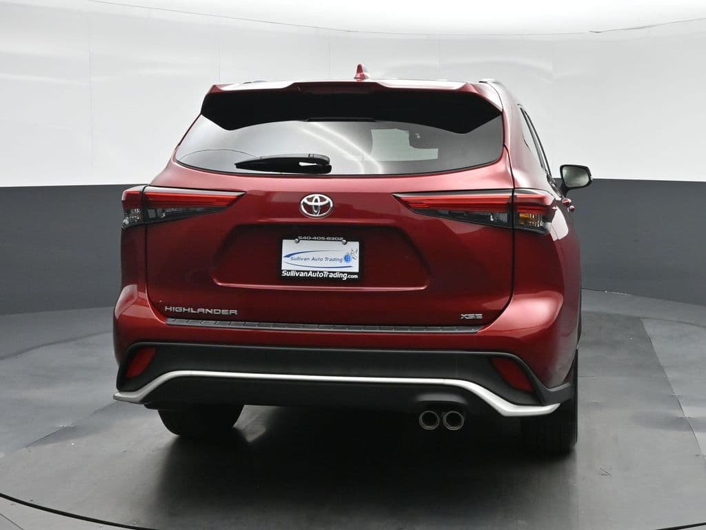 2023 Toyota Highlander XSE, photo 6 of 76