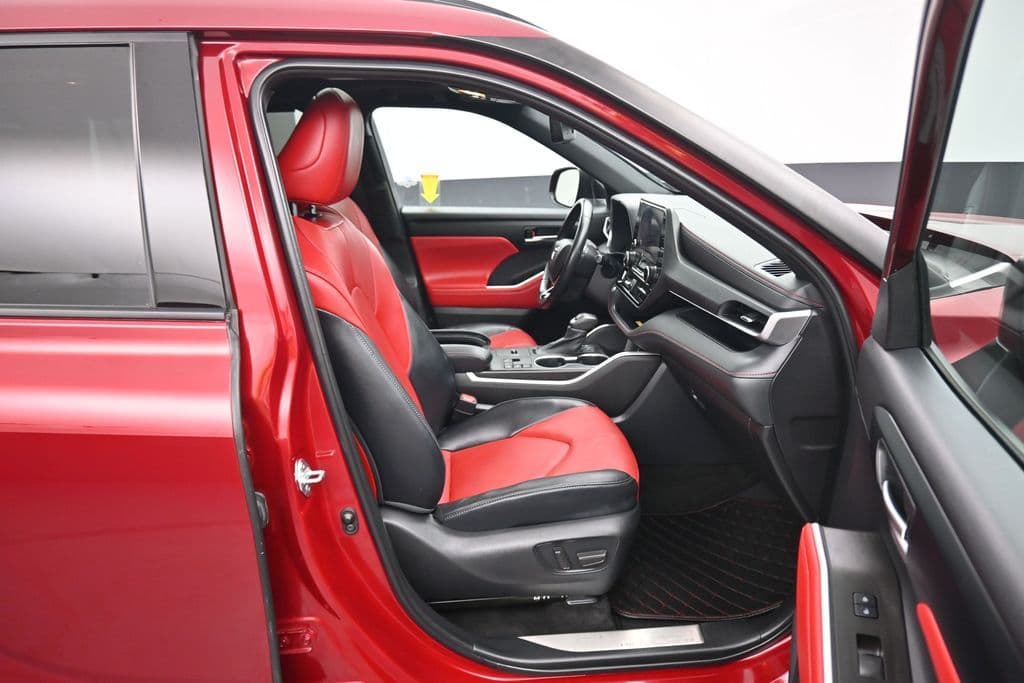 2023 Toyota Highlander XSE, photo 58 of 76