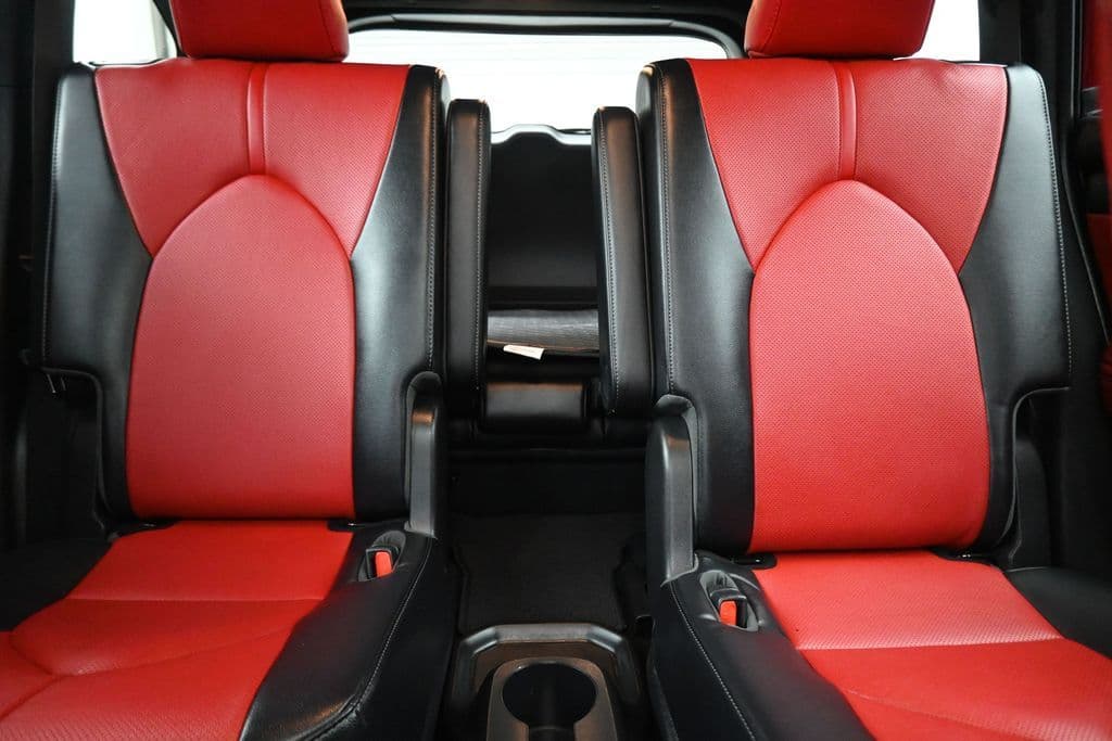 2023 Toyota Highlander XSE, photo 33 of 76