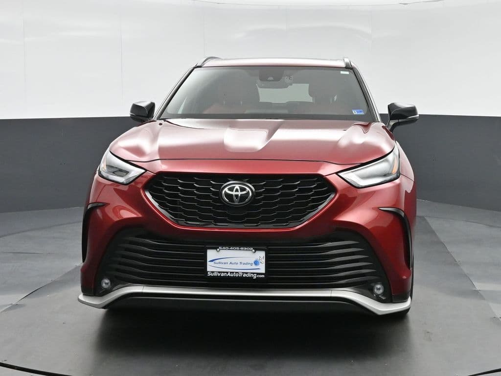 2023 Toyota Highlander XSE, photo 2 of 76