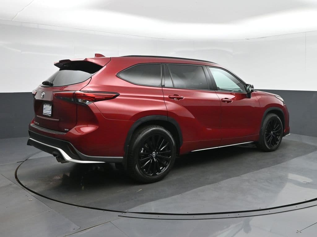 2023 Toyota Highlander XSE, photo 7 of 76