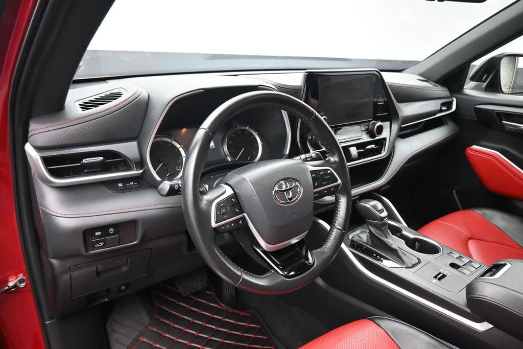 2023 Toyota Highlander XSE, photo 13 of 76