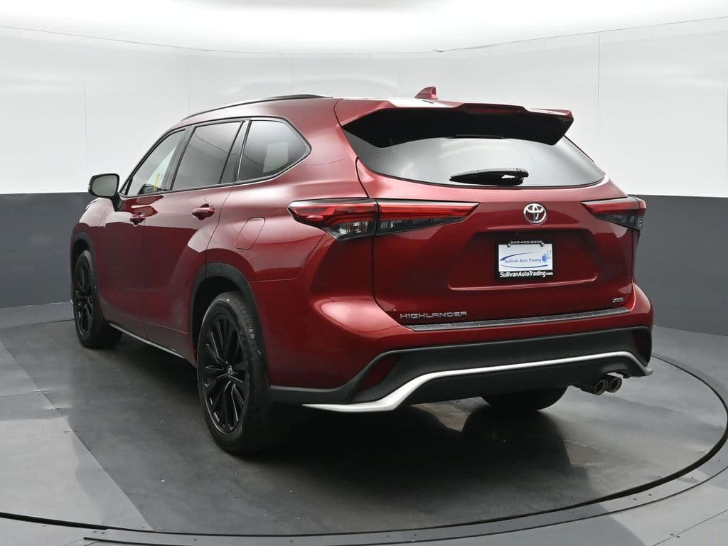 2023 Toyota Highlander XSE, photo 5 of 76