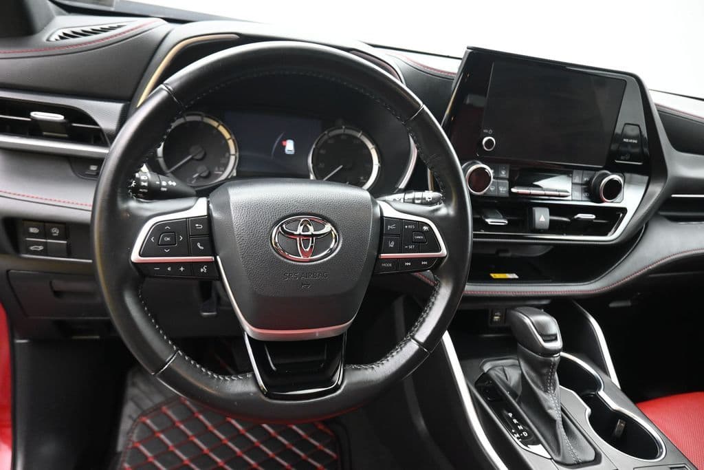 2023 Toyota Highlander XSE, photo 14 of 76