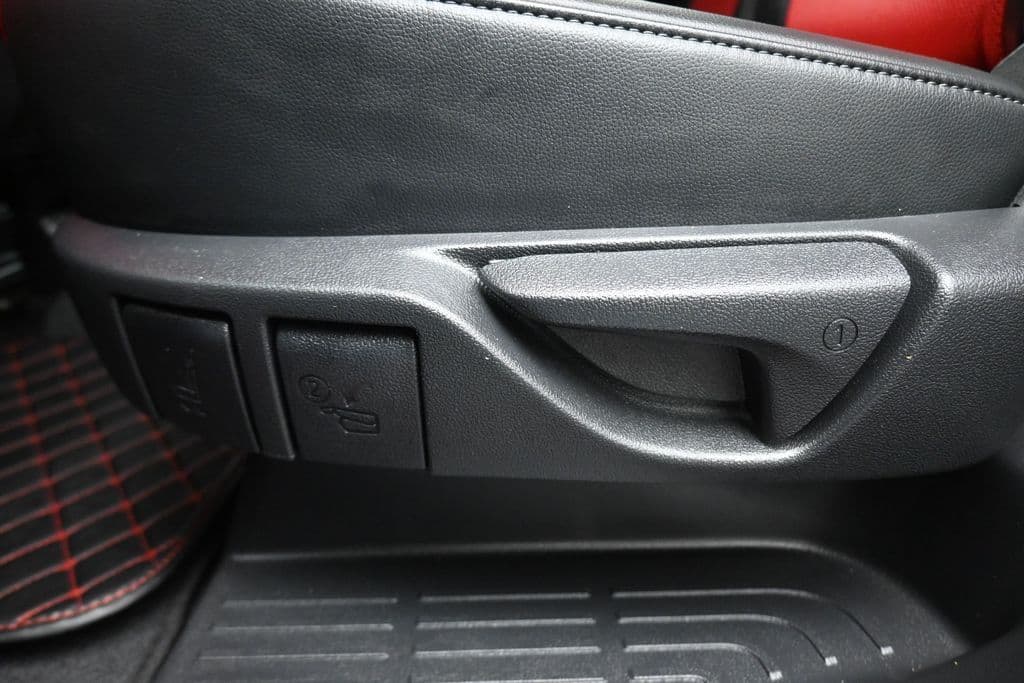 2023 Toyota Highlander XSE, photo 38 of 76