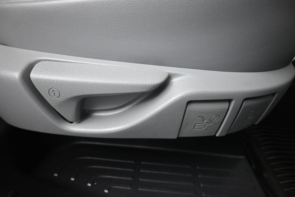 2023 Toyota Highlander XLE, photo 50 of 75
