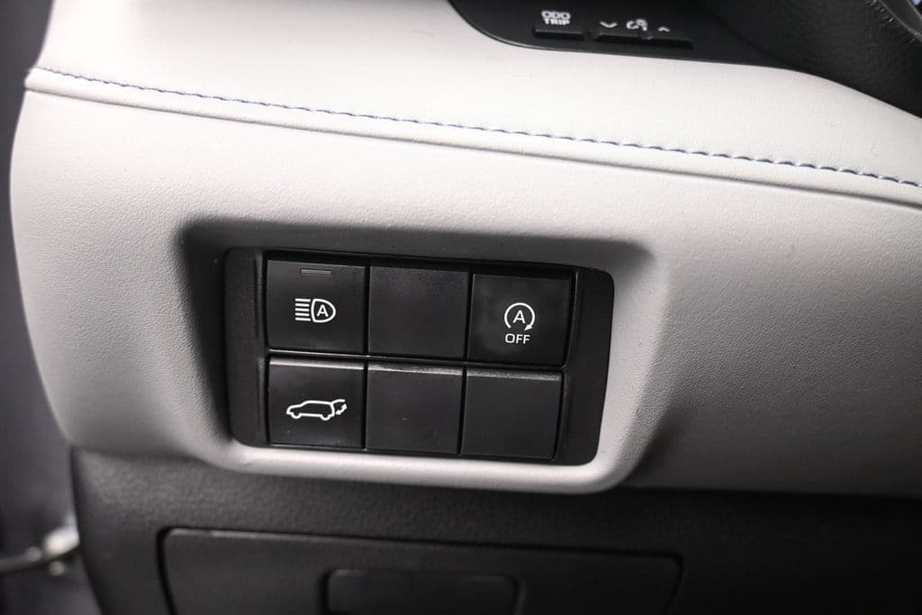 2023 Toyota Highlander XLE, photo 28 of 75