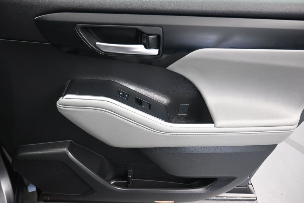 2023 Toyota Highlander XLE, photo 56 of 75