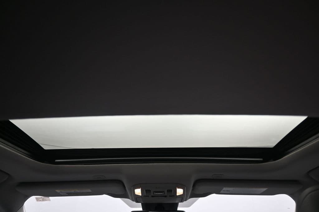 2023 Toyota Highlander XLE, photo 54 of 75