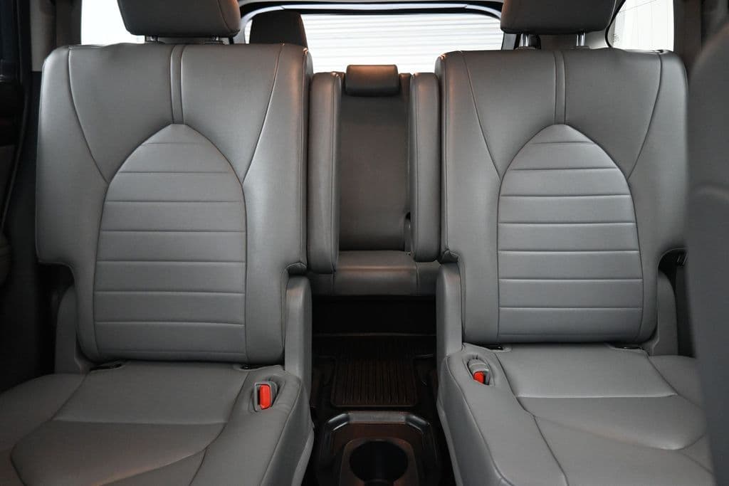 2023 Toyota Highlander XLE, photo 31 of 75