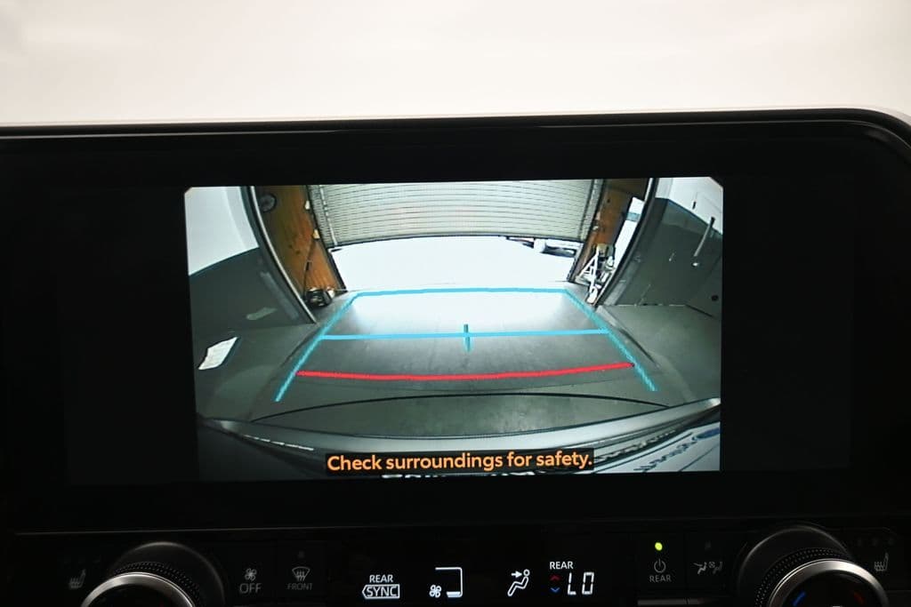 2023 Toyota Highlander XLE, photo 19 of 75