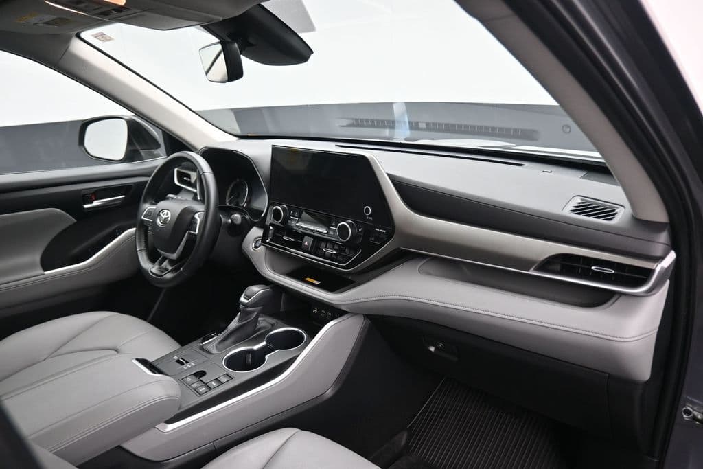 2023 Toyota Highlander XLE, photo 59 of 75