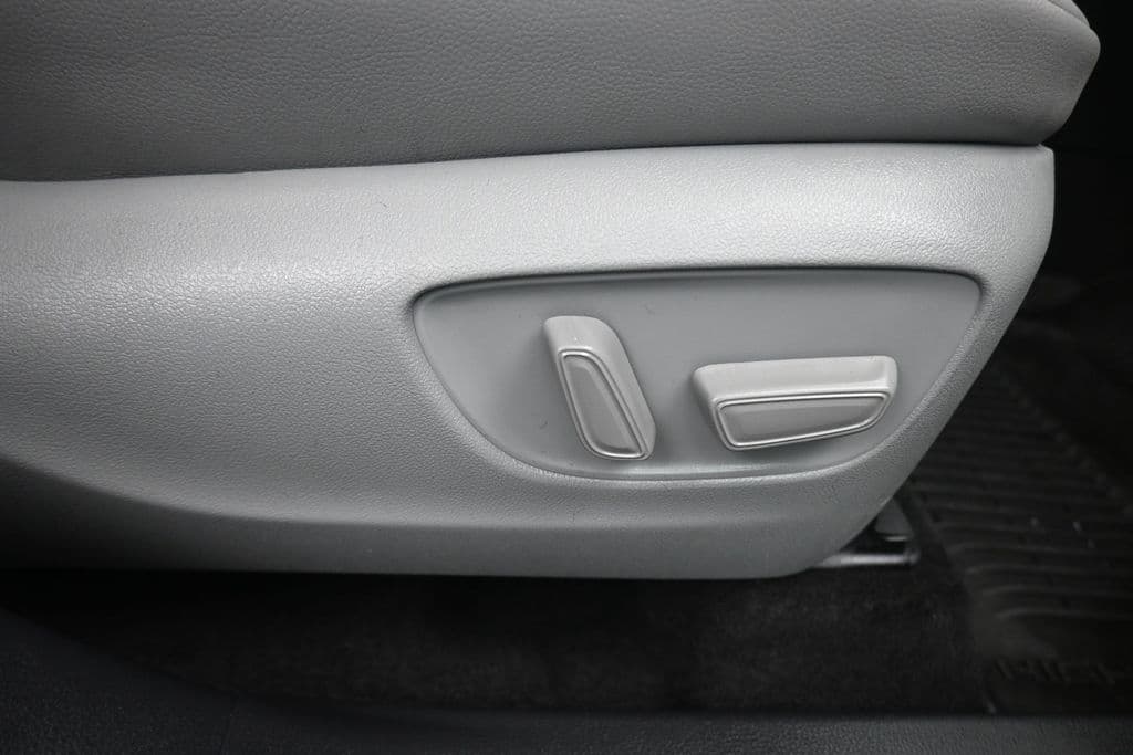 2023 Toyota Highlander XLE, photo 58 of 75