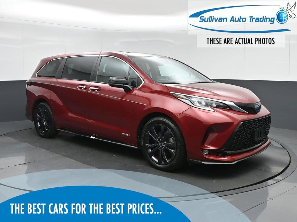 2021 Toyota Sienna XSE 7 Passenger, photo 1 of 72