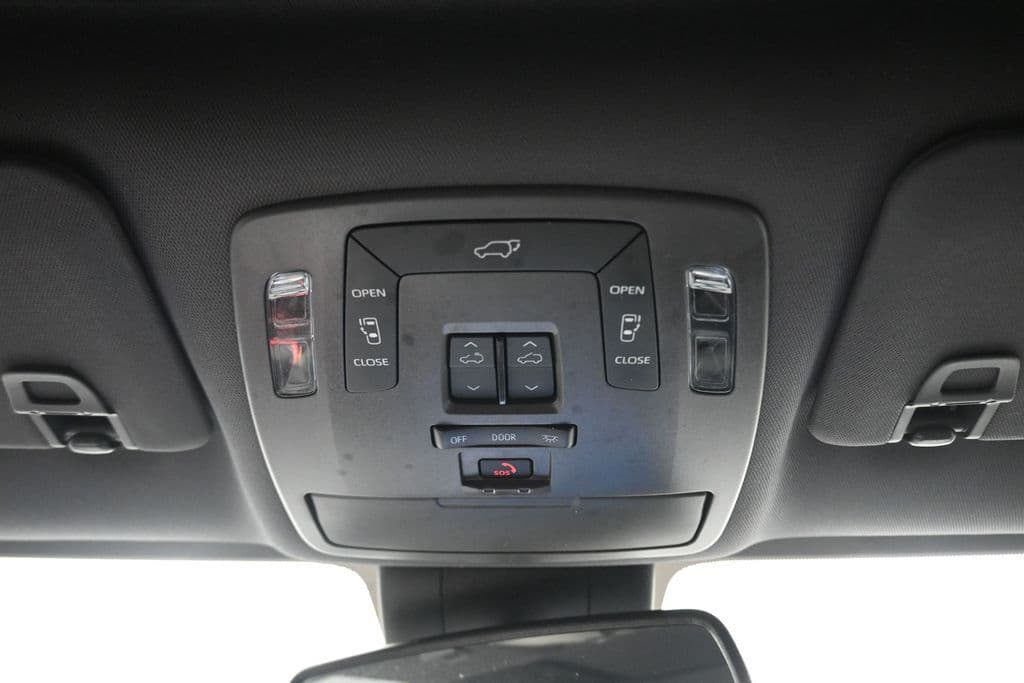 2021 Toyota Sienna XSE 7 Passenger, photo 25 of 72